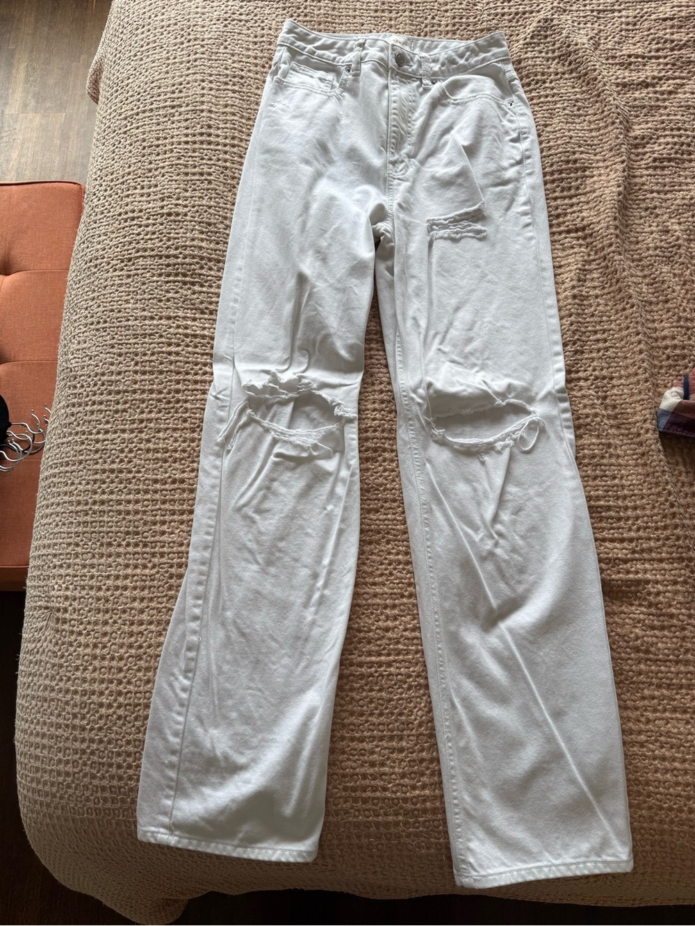 White Distressed Boyfriend Jeans
